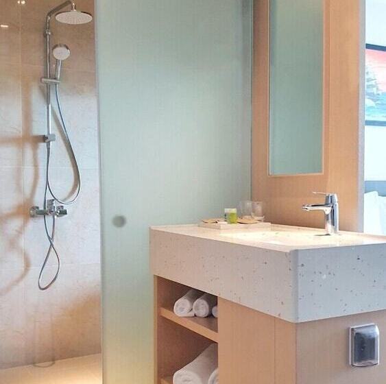 اتاق لوکس با چشم‌انداز دریا, Sea View Cam Ranh Beach Resort Nha Trang Near The Airport