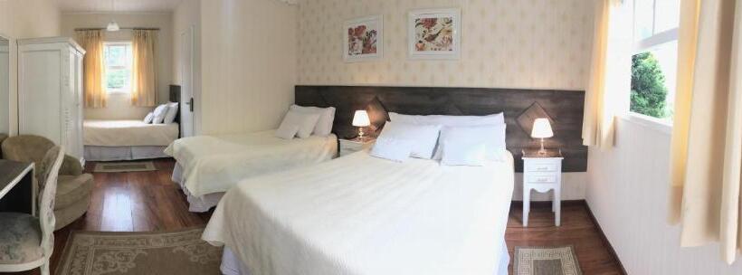 4 Bett Standardzimmer, Pousada Suisse