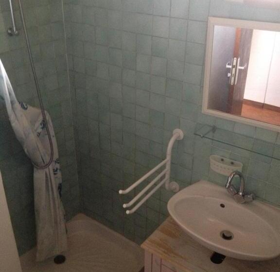 基本间, La Tourtette