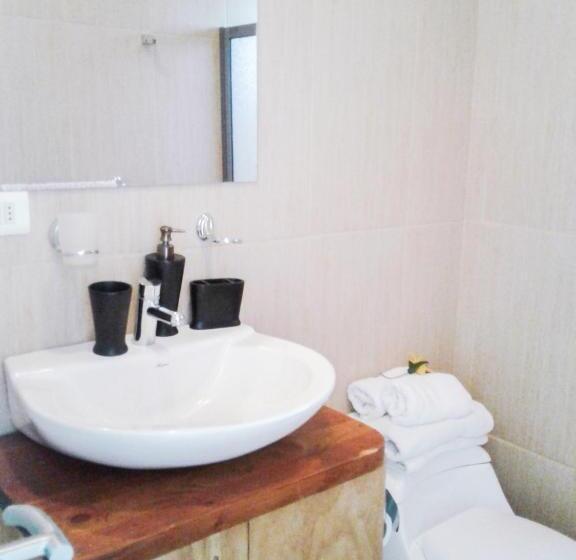 庭の見える１ベッドルームアパートメント, Ngahu Bungalows Alojamiento Frente Al Mar En El Centro De Rapa Nui