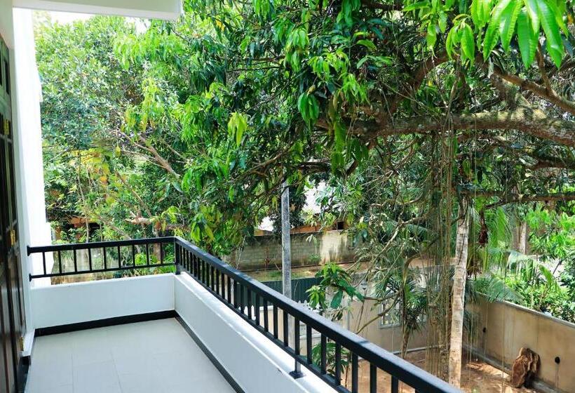 デラックストリプルルーム, Welcome Inn Mirissa