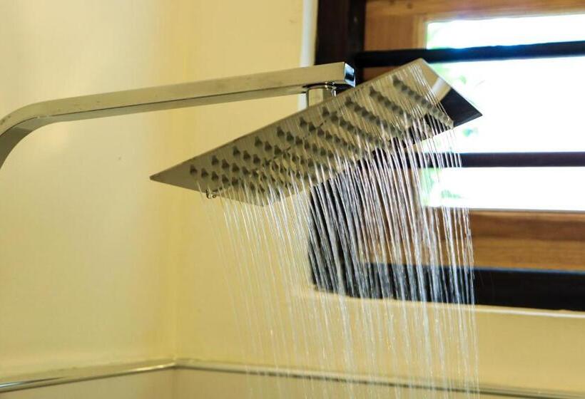 バルコニー付きデラックスルーム, Welcome Inn Mirissa