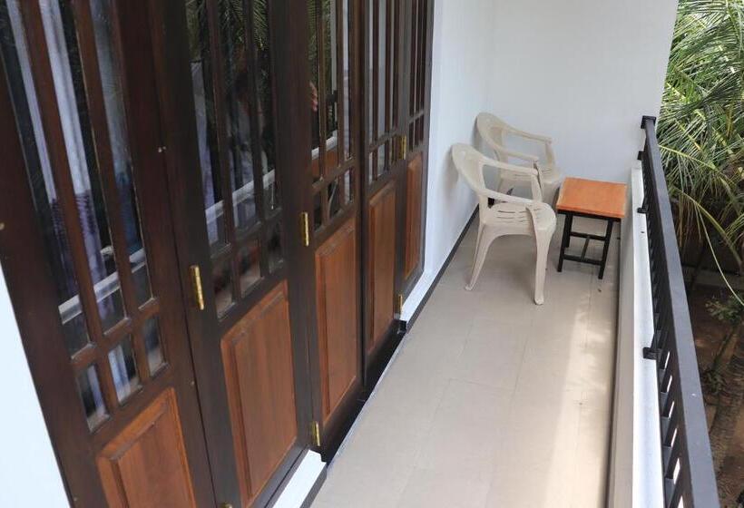 デラックストリプルルーム, Welcome Inn Mirissa