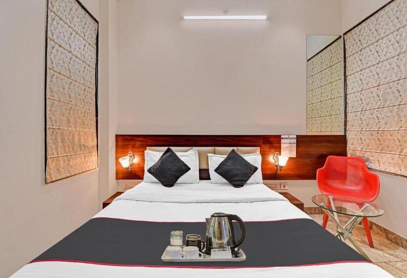 اتاق کلاسیک سه تخته, Collection O 70296 Hotel Sarover