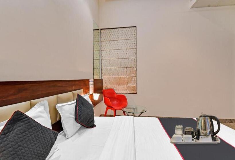 اتاق کلاسیک سه تخته, Collection O 70296 Hotel Sarover