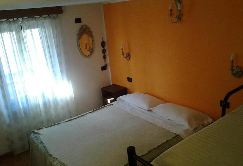 Номер Стандарт Трехместный, Albergo Ristorante Guerri