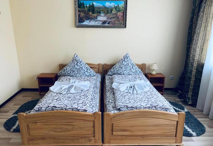 اتاق استاندارد با چشمانداز کوهستان, Arnica