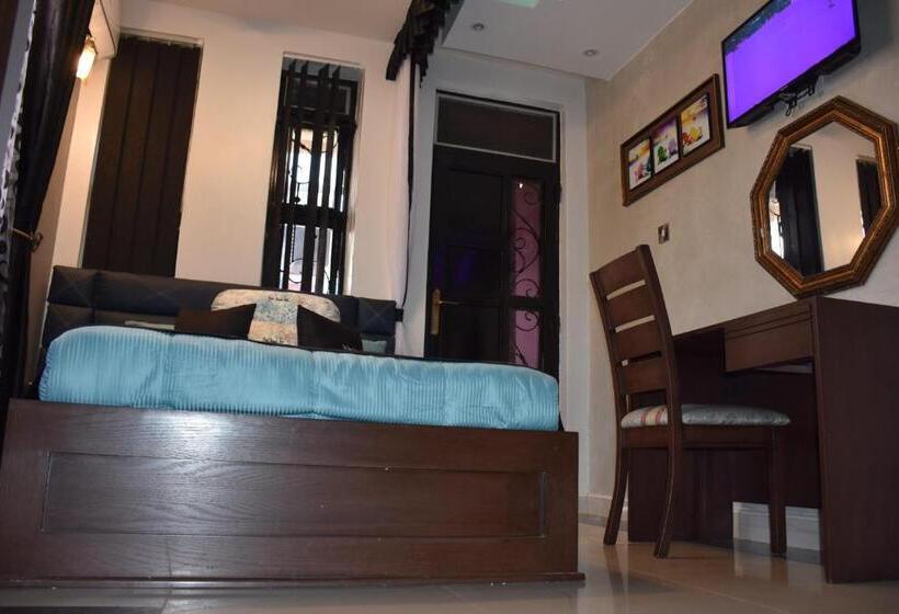 اتاق سوپریور, Pent House Inn Namugongo
