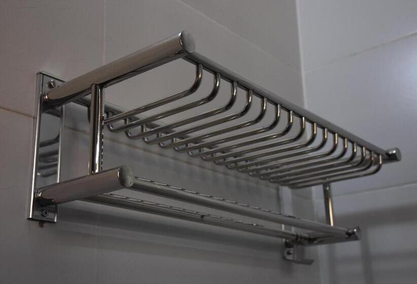 اتاق سوپریور, Pent House Inn Namugongo