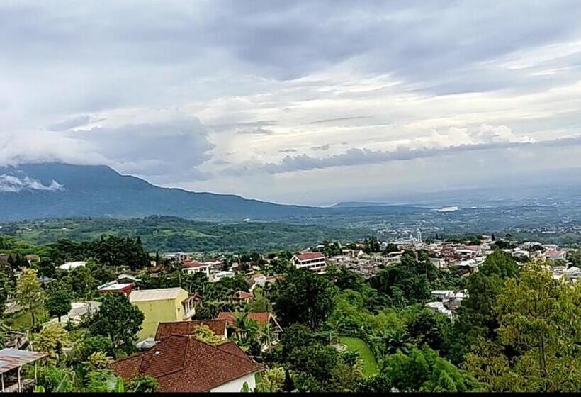 스탠다드 룸 산 전망, Villa Raung Indah Tretes