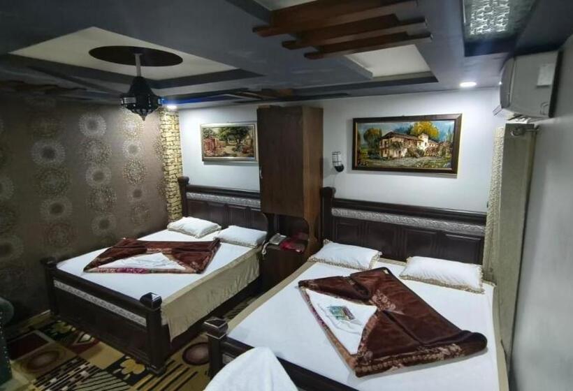 اتاق لوکس, Metro Hotel Quetta