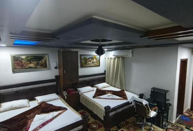 اتاق لوکس, Metro Hotel Quetta