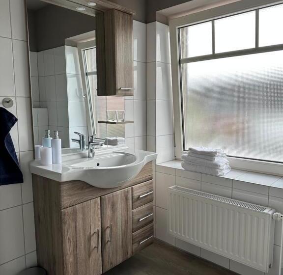 スタンダードスタジオ, Monteur Zimmer Bad Bentheim