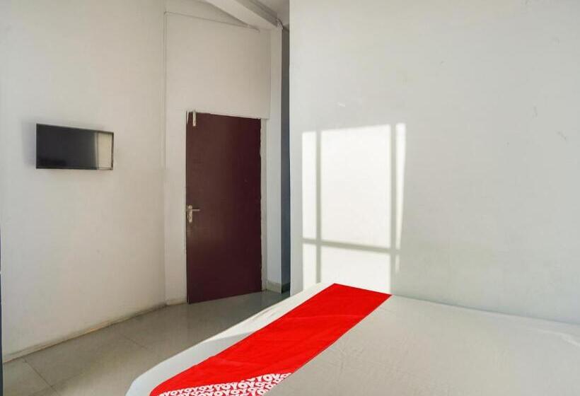 三人经典房间, Oyo Hotel Shree Siddh