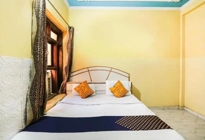 トリプルクラシックルーム, Oyo Shri Neelkanth Hotel & Restaurant