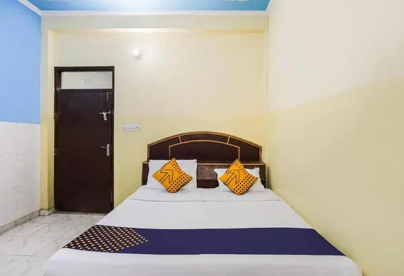 トリプルクラシックルーム, Oyo Shri Neelkanth Hotel & Restaurant