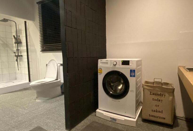 إستديو عائلى, Bedsment 2nd Floor