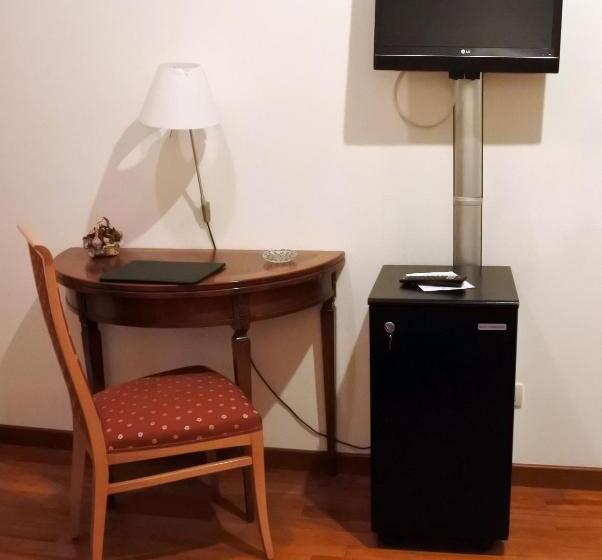 Economy Triple Room, Gorizia Inn