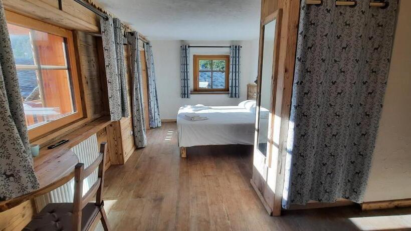 اتاق استاندارد سه نفره, Le Chalet Du Paradis