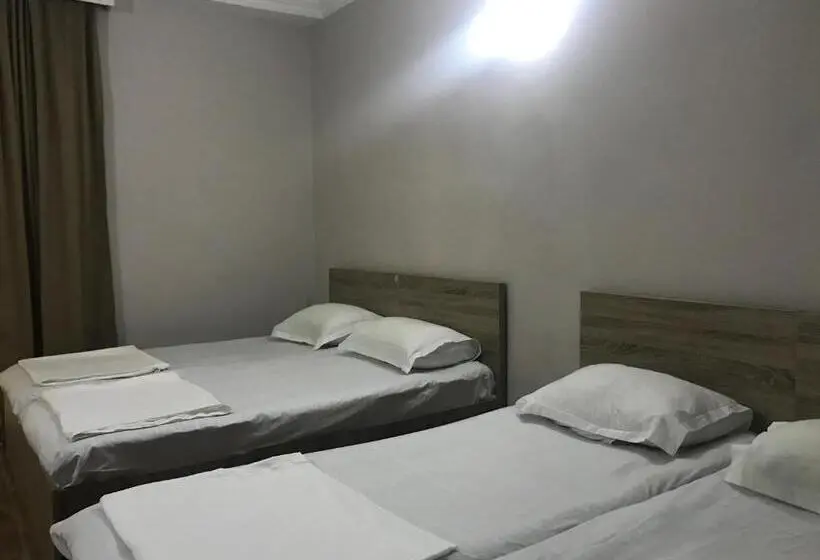 Economy Quadruple Room, Nina Two