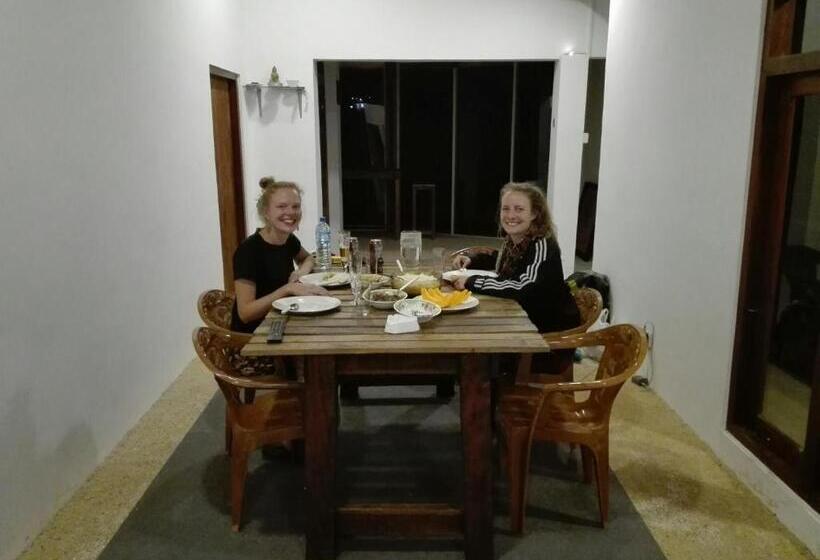 منزل 3 غرف نوم, Rahangala Edge