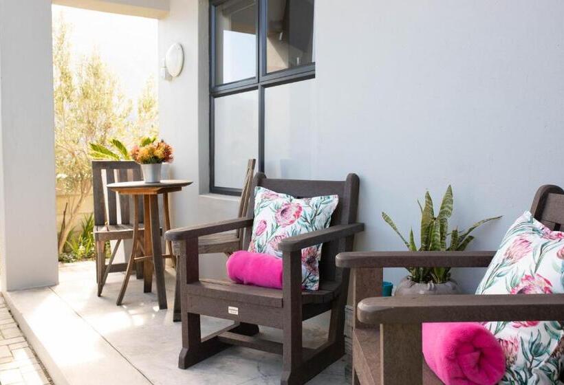 חדר סטנדרט, Stay At Friends Economic Rooms