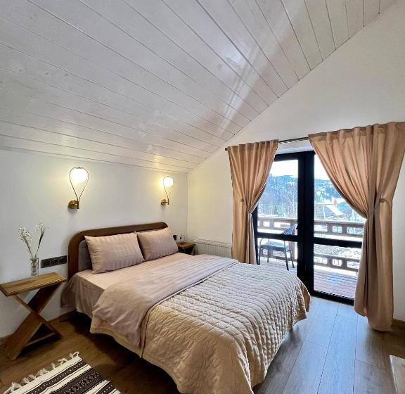 ویلای 3 خوابه, Villa Pelahia