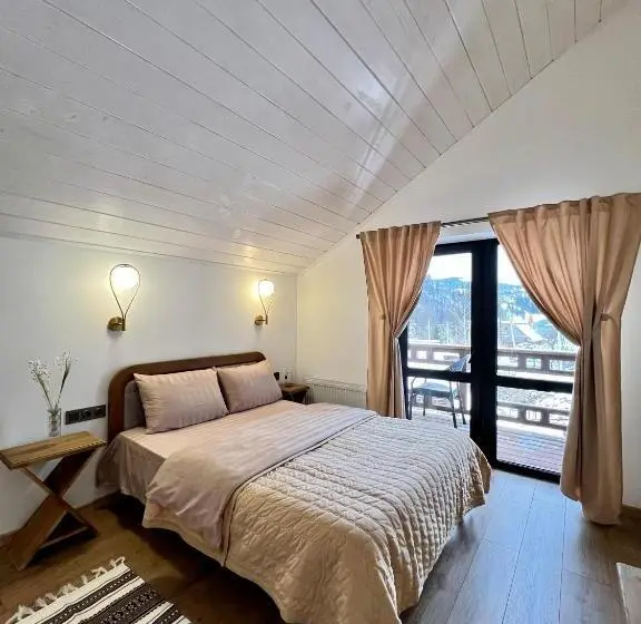 Villa 3 Makuuhuonetta, Villa Pelahia