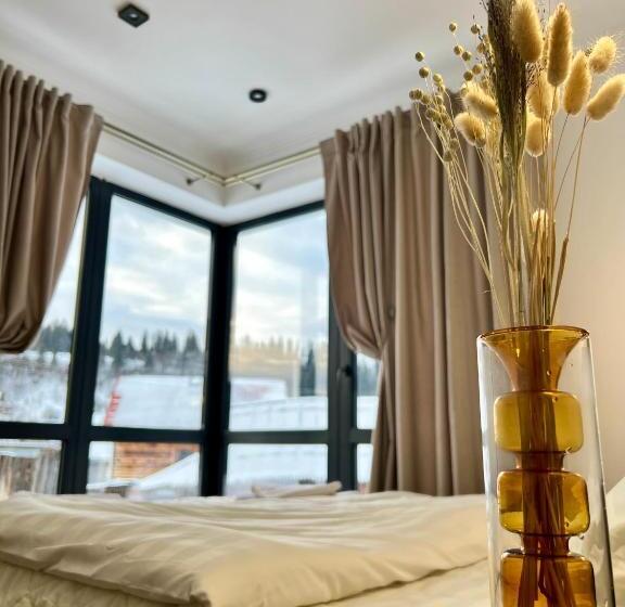 ویلای 3 خوابه, Villa Pelahia