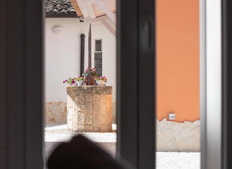 带1个卧室带泳池的公寓, Dimora Villa Ada