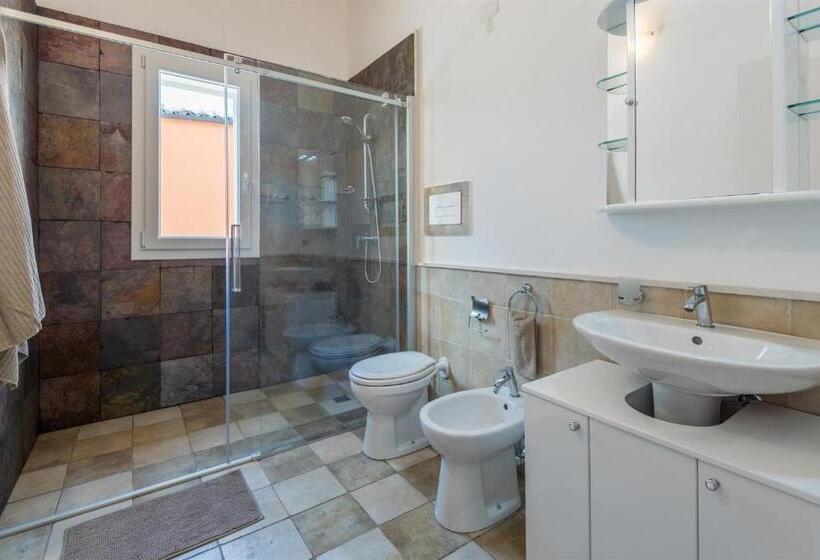 带1个卧室带泳池的公寓, Dimora Villa Ada