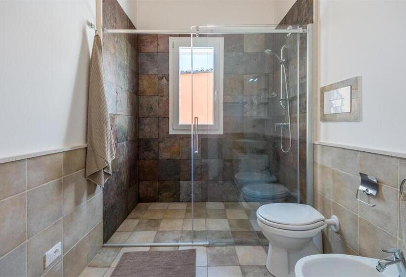 带1个卧室带泳池的公寓, Dimora Villa Ada