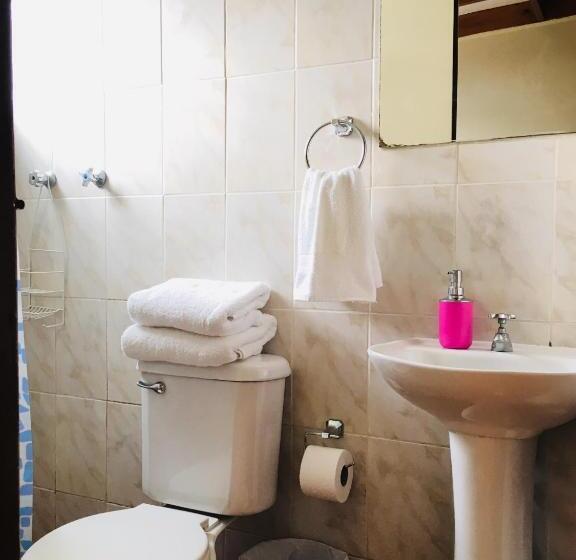 Номер Стандарт, Hostal Amunategui