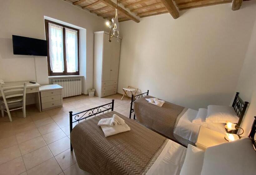 חדר סטנדרט חדר אמבטיה משותף, B&b I Giardini