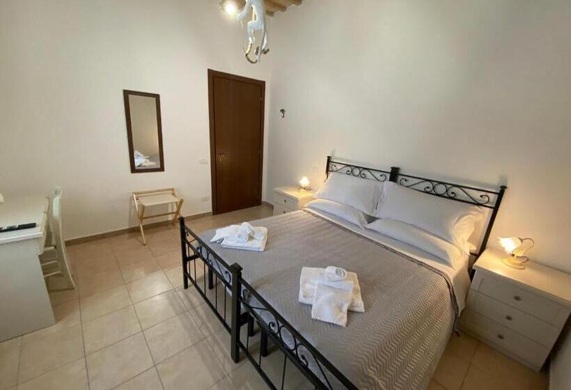 חדר סטנדרט חדר אמבטיה משותף, B&b I Giardini