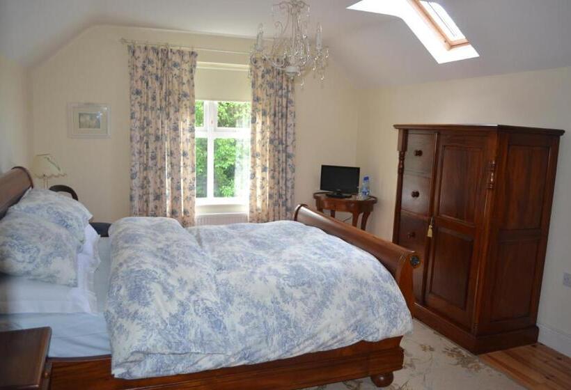 اتاق لوکس, Guaire House Killarney