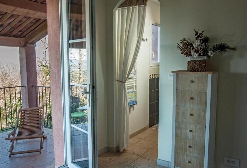 Номер Стандарт с Террасой, Bed And Breakfast La Maison De Nathalie