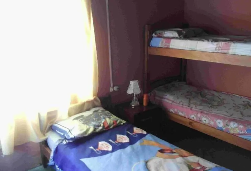 Vuode Makuusalissa, Hostel Lo De Milton