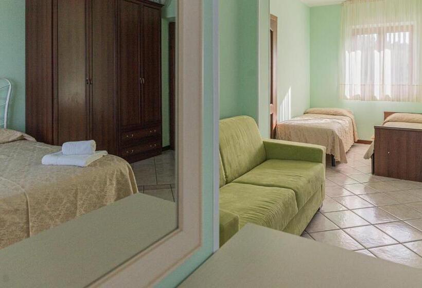 غرفة قياسية ثلاثية, Agriturismo Il Crinale