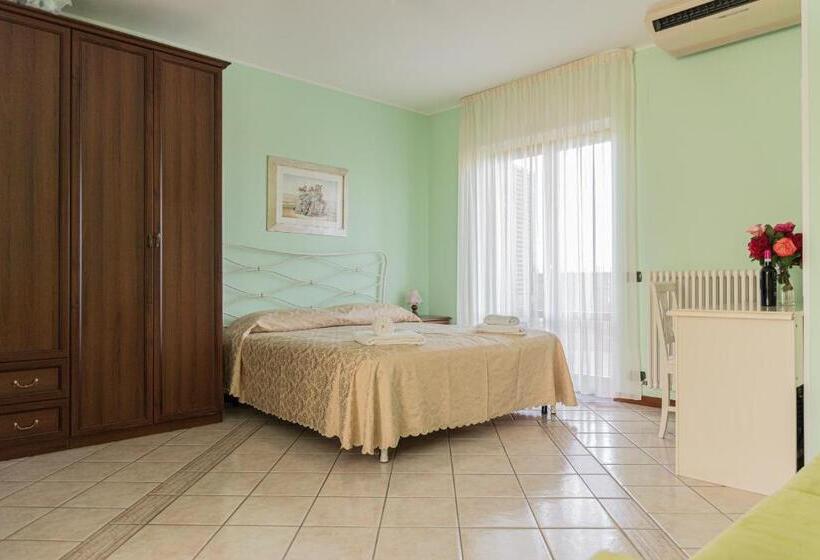 غرفة قياسية ثلاثية, Agriturismo Il Crinale