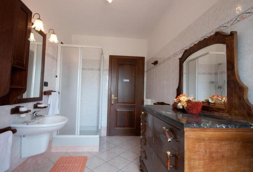 غرفة قياسية ثلاثية, Agriturismo Il Crinale