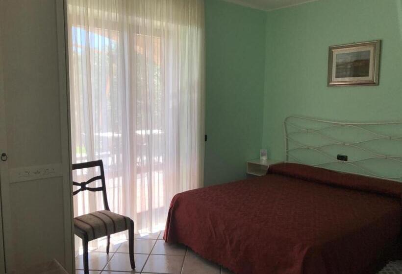 Семейный Номер Вид на Сад, Agriturismo Il Crinale