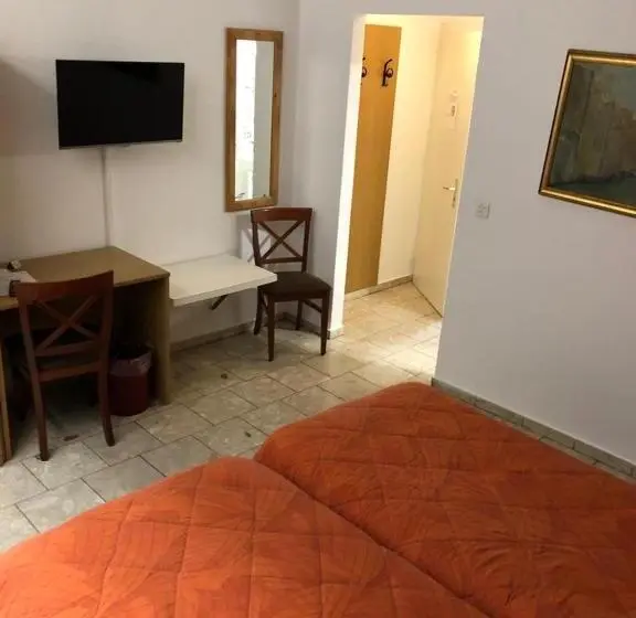 スタンダードルーム, Albergo Stazione