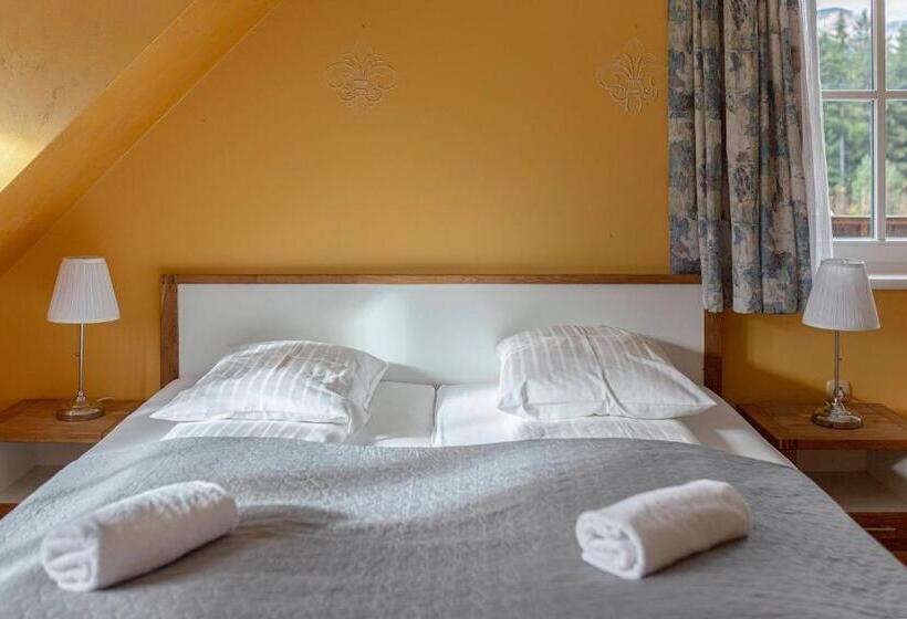 سوئیت با بالکن, Burger Veniše