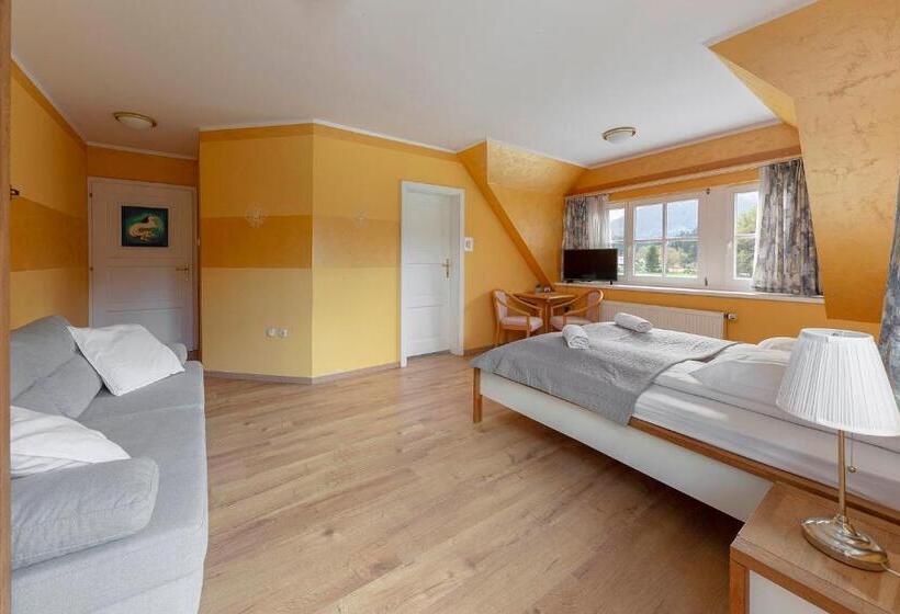 سوئیت با بالکن, Burger Veniše