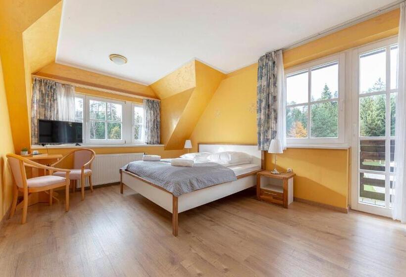 سوئیت با بالکن, Burger Veniše