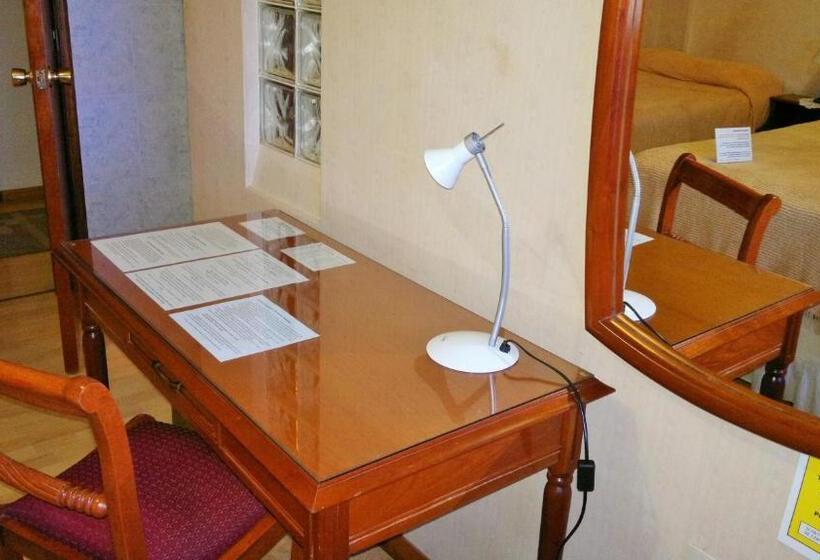 غرفة إدارية فردية, Escala Uno