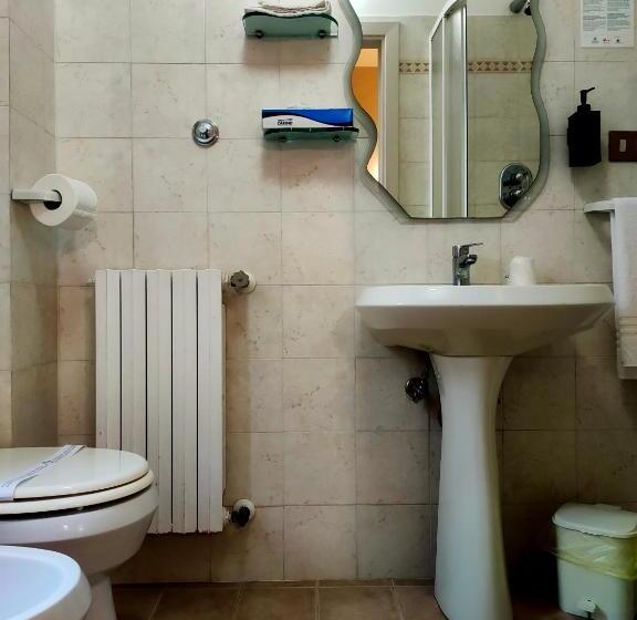 اتاق استاندارد سه نفره, Il Boschetto