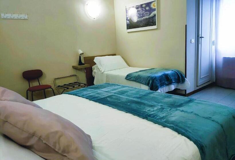 اتاق لوکس سه تخته, Il Boschetto