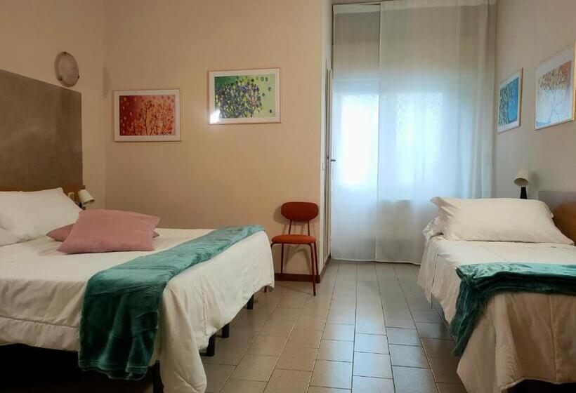 اتاق استاندارد سه نفره, Il Boschetto